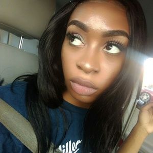 Meet your Posher, Destini